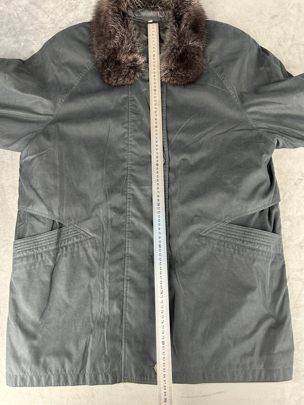 Parka grigio scuro collo in pelliccia vintage – Donna Taglia M (IT 42)