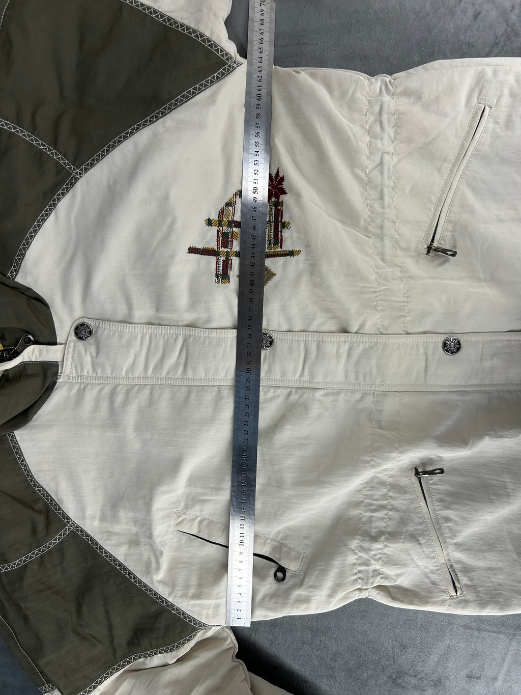 Giacca a vento bianca e verde militare vintage anni 90 – Donna Taglia XL
