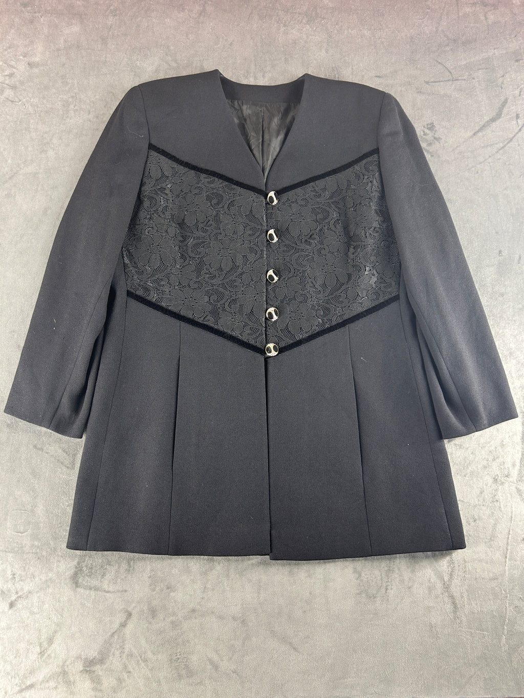 Abito redingote nero in lana con inserto in pizzo vintage – Donna Taglia M