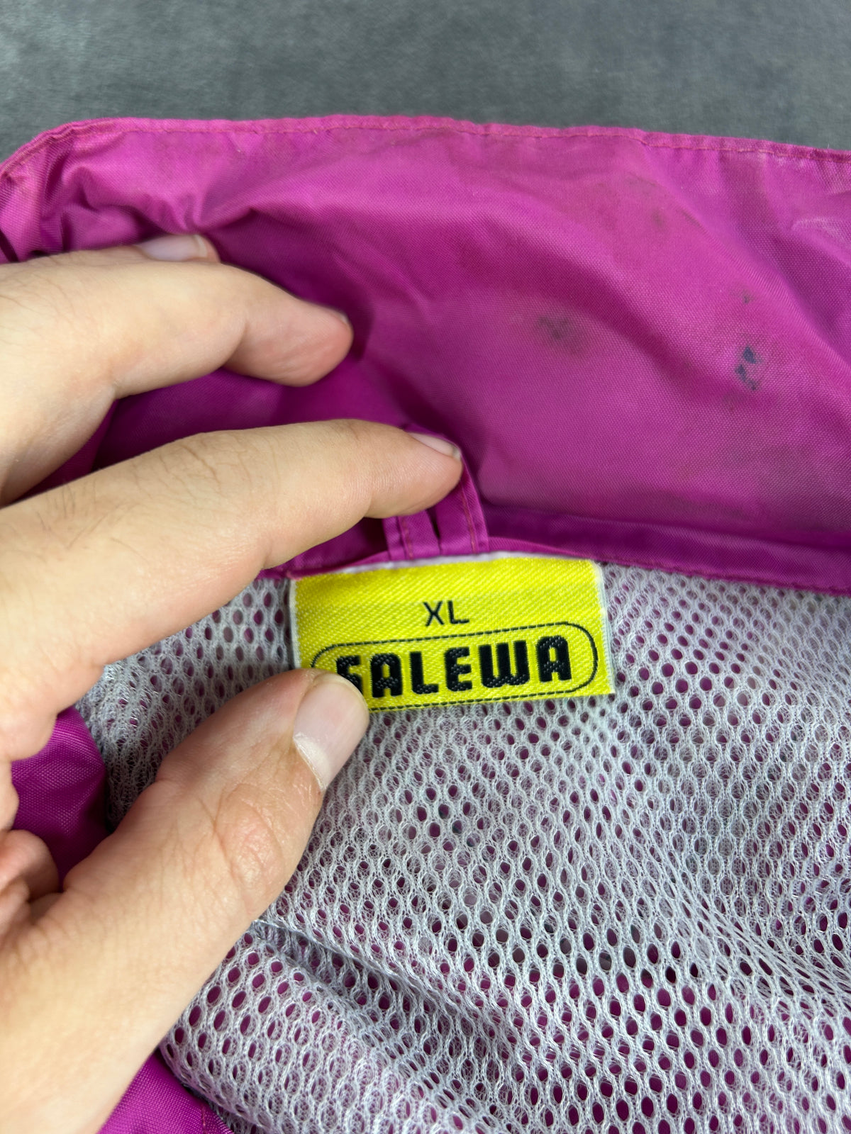 Giacca a vento Salewa verde e fucsia vintage anni 90 – Uomo Taglia XL