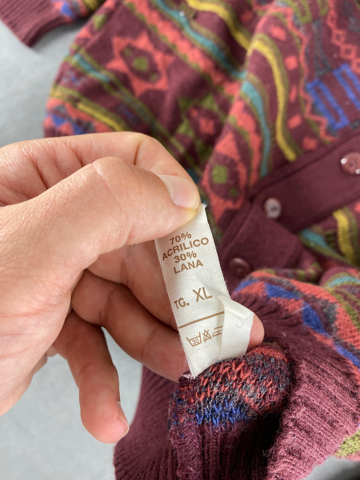 Cardigan scollo a V fair-isle bordeaux Green Leaves vintage – Uomo Taglia XL