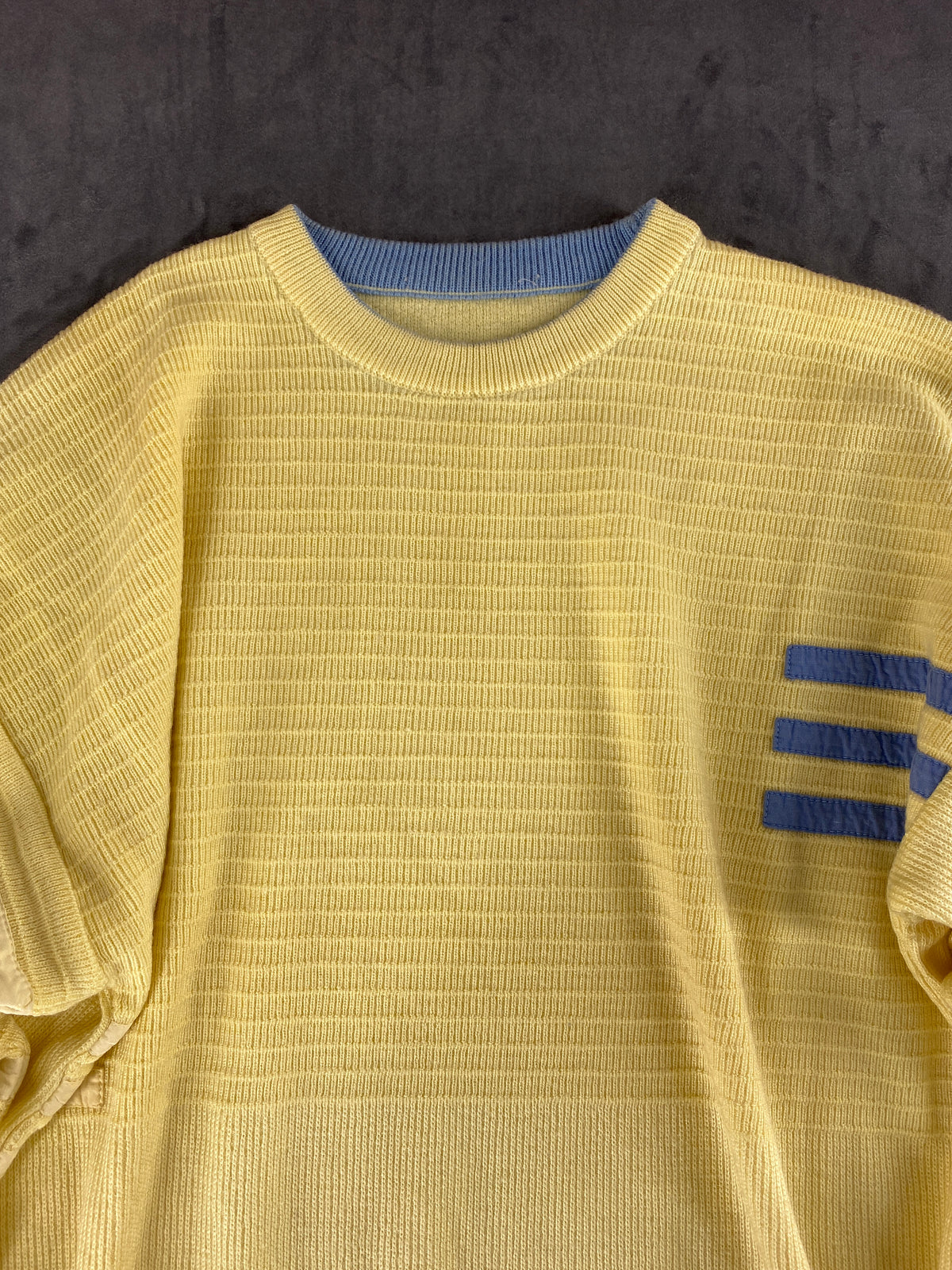 Maglione girocollo lana Loli & Wolf giallo righe blu vintage – Donna Taglia L