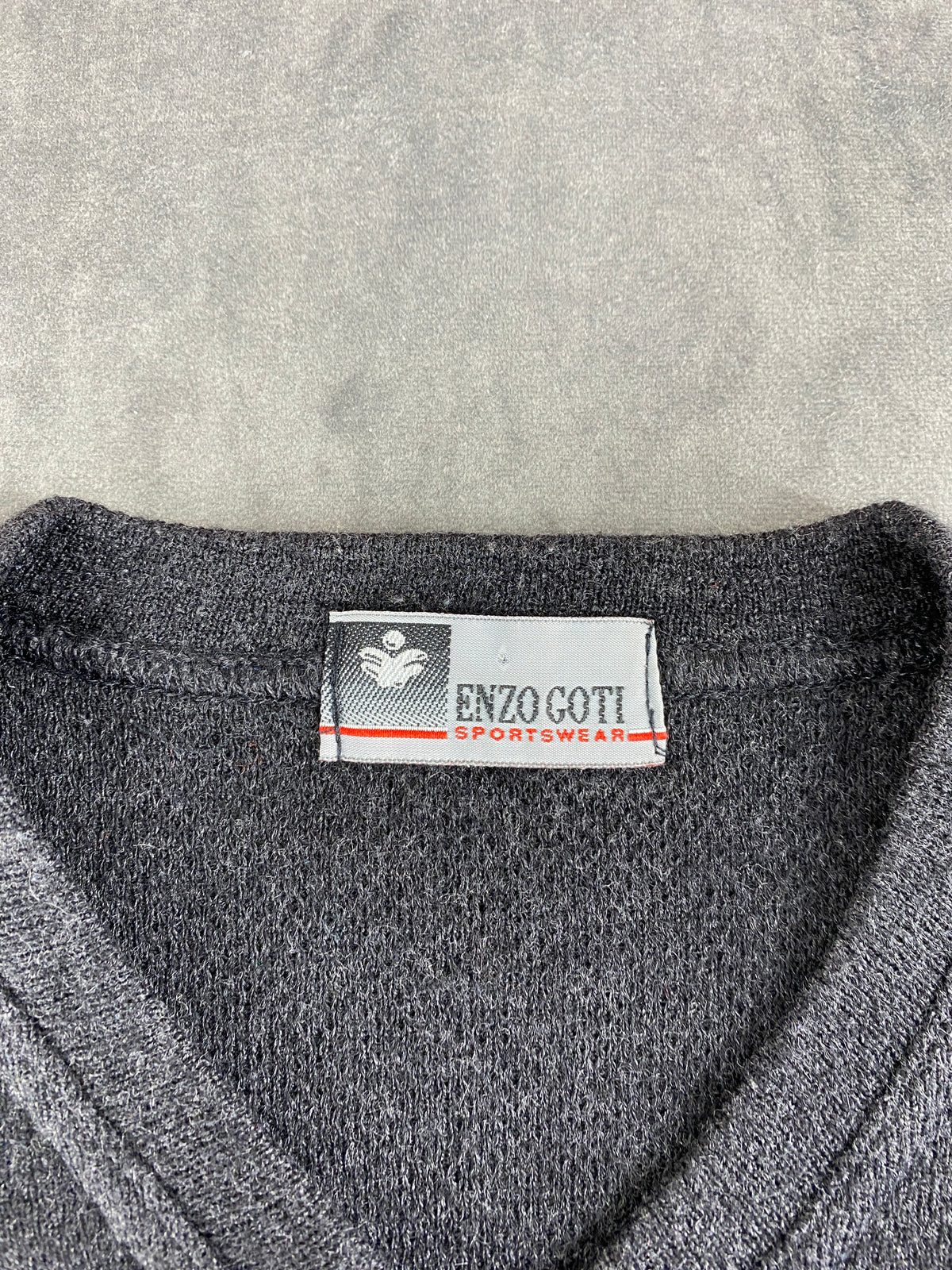 Maglione scollo a V lana merino Enzo Goti grigio antracite vintage – Uomo Taglia L