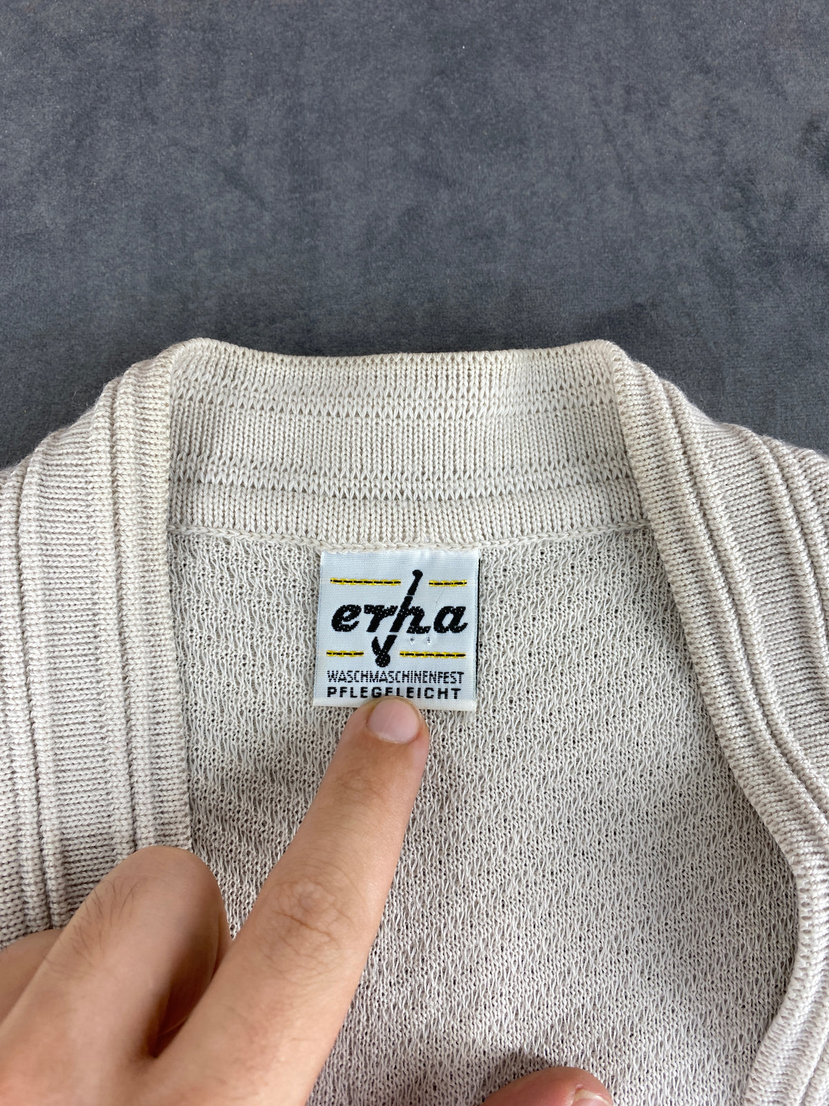 Cardigan scollo a V lana Erka panna vintage – Donna Taglia M