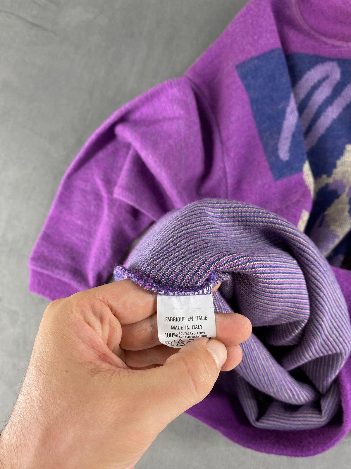 Maglione collo alto viola fantasia astratta vintage – Donna Taglia XL