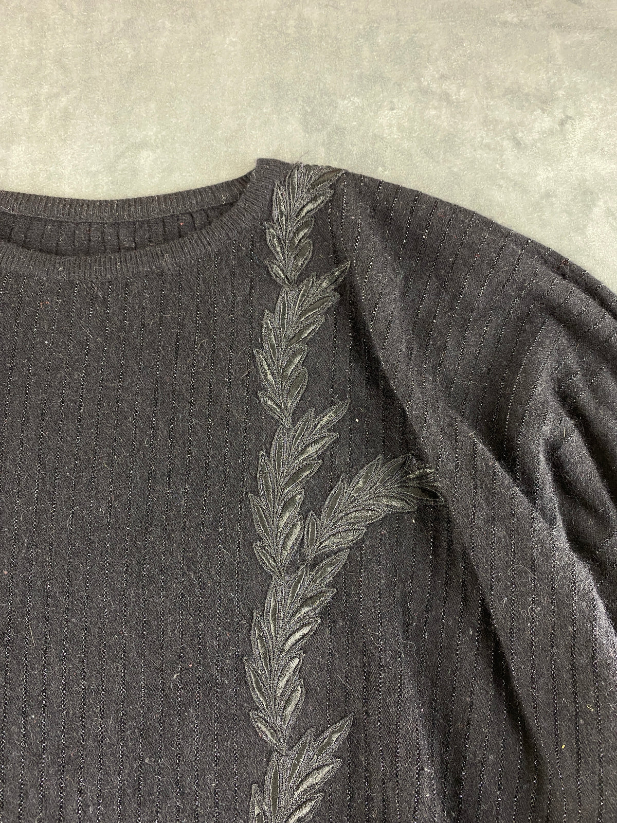 Maglione girocollo lana angora antracite ricamo vintage – Donna Taglia XL