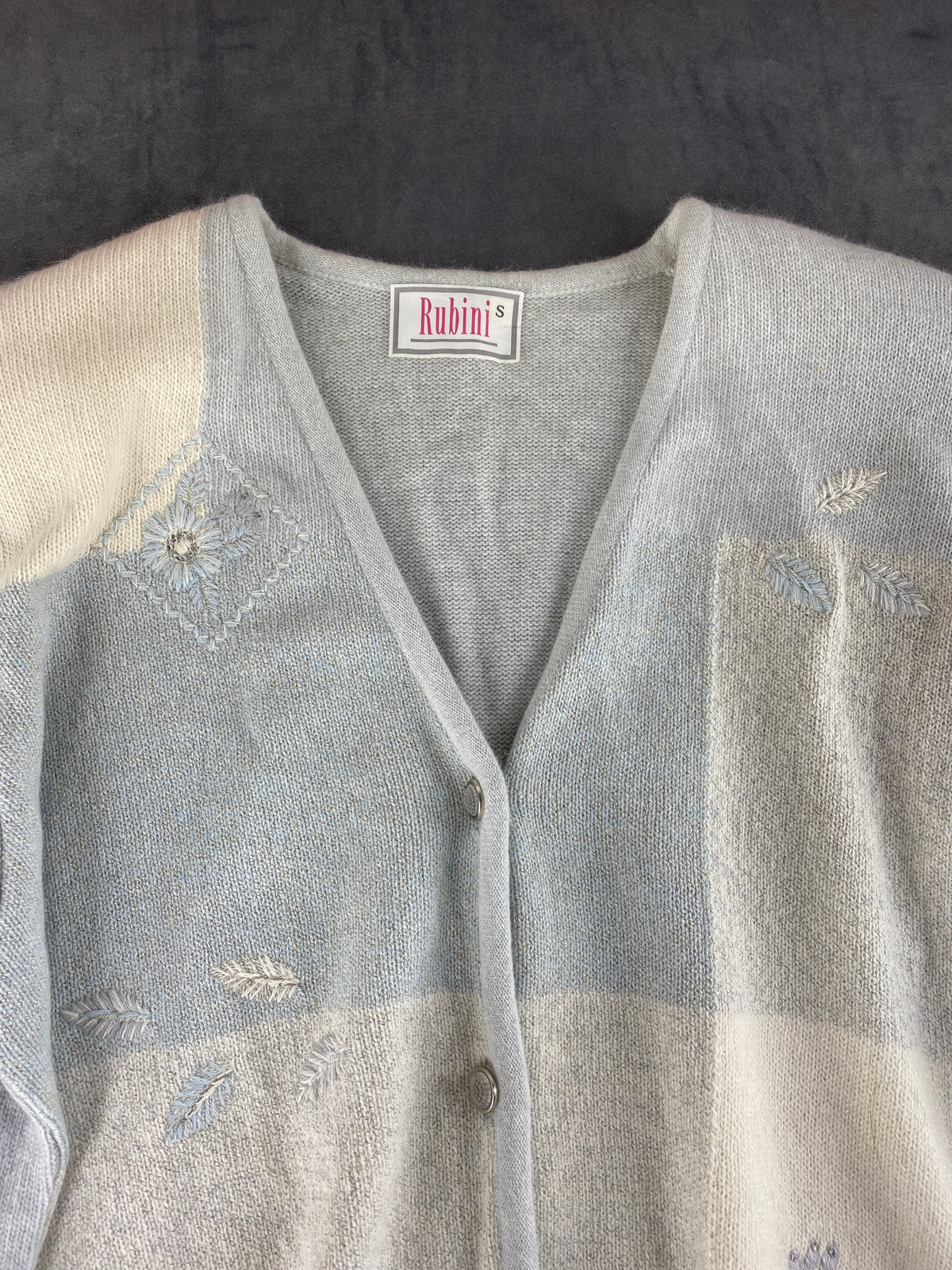 Cardigan scollo a V azzurro panna ricami Rubini's vintage – Donna Taglia XL