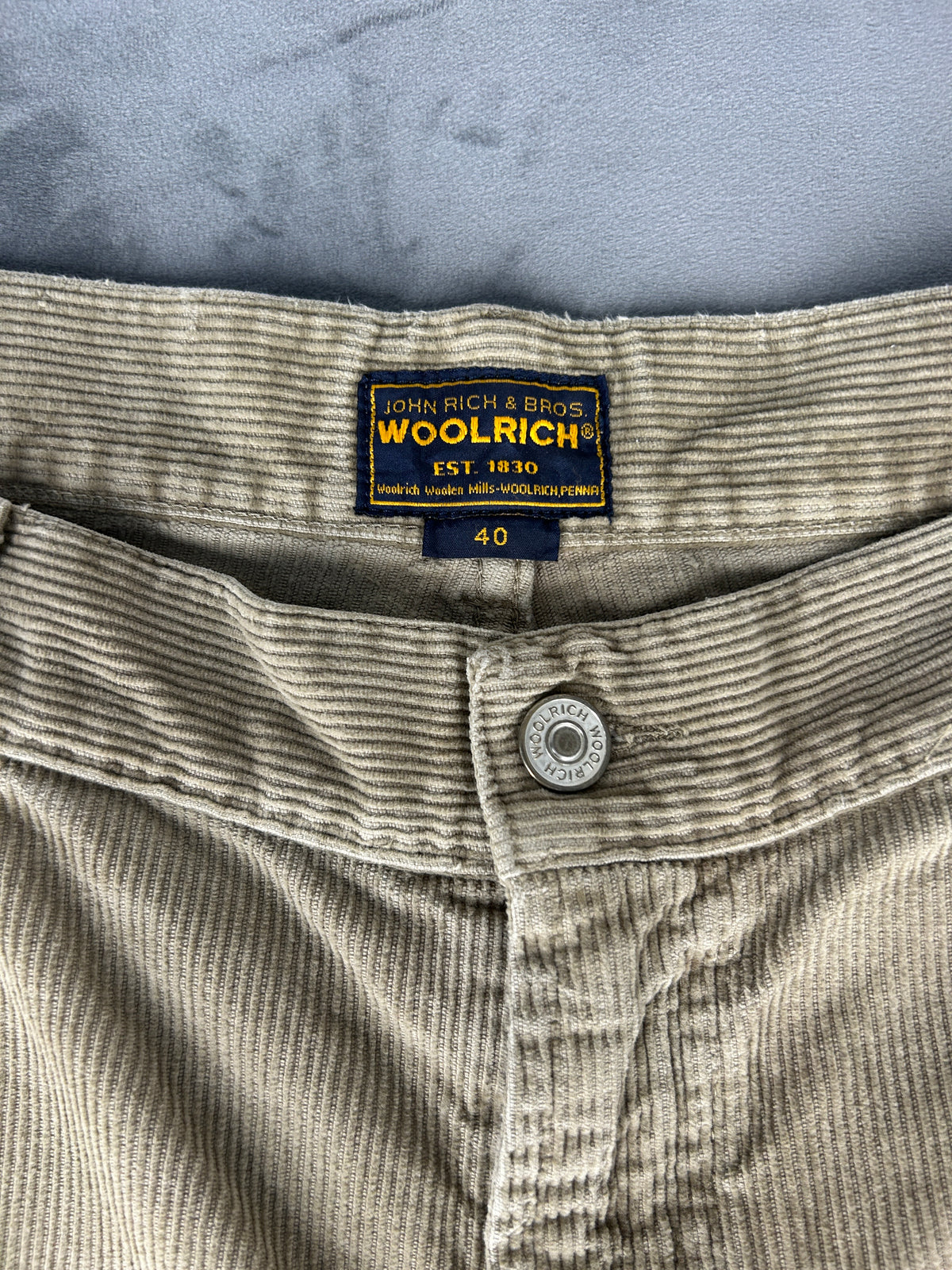 Pantaloni velluto a coste Woolrich beige – Uomo Taglia L (IT 40)