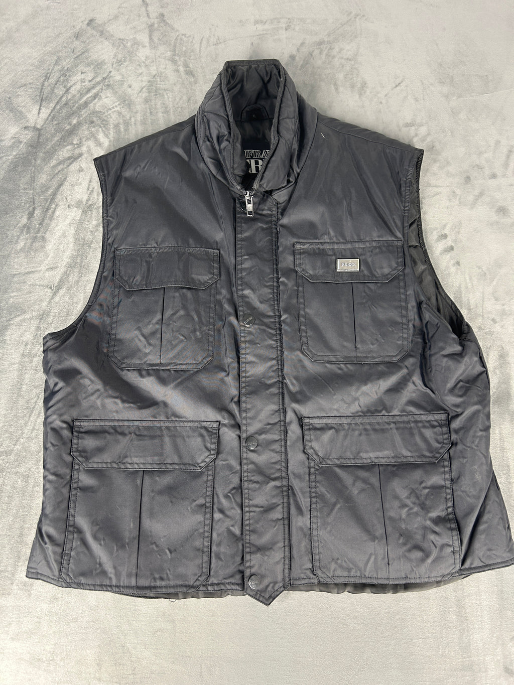 Gilet smanicato imbottito Gianfranco Ferré nero – Uomo Taglia L