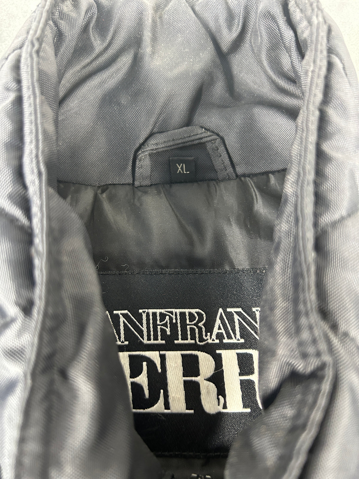 Gilet smanicato imbottito Gianfranco Ferré nero – Uomo Taglia L