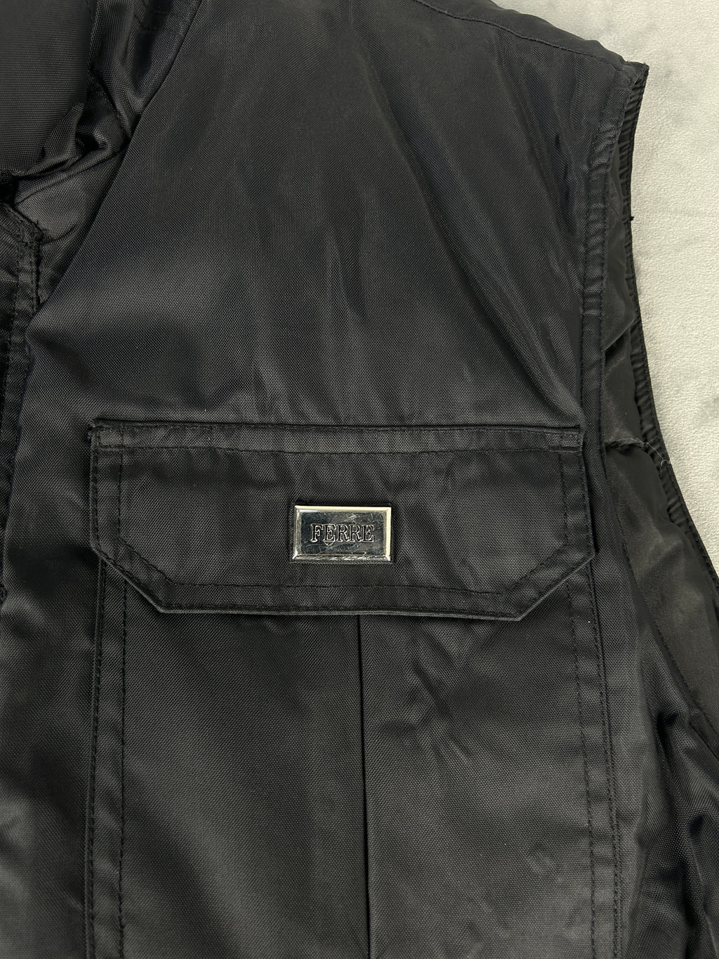 Gilet smanicato imbottito Gianfranco Ferré nero – Uomo Taglia L