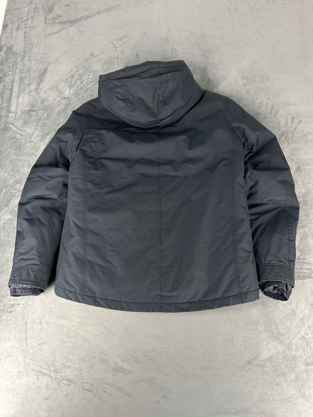 Giubbotto imbottito Woolrich grigio scuro con cappuccio – Uomo Taglia L