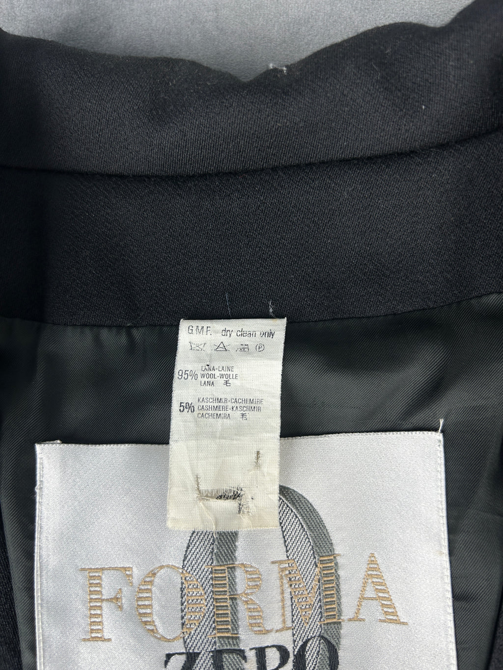 Cappotto doppiopetto nero in lana con revers in raso – Donna Taglia M