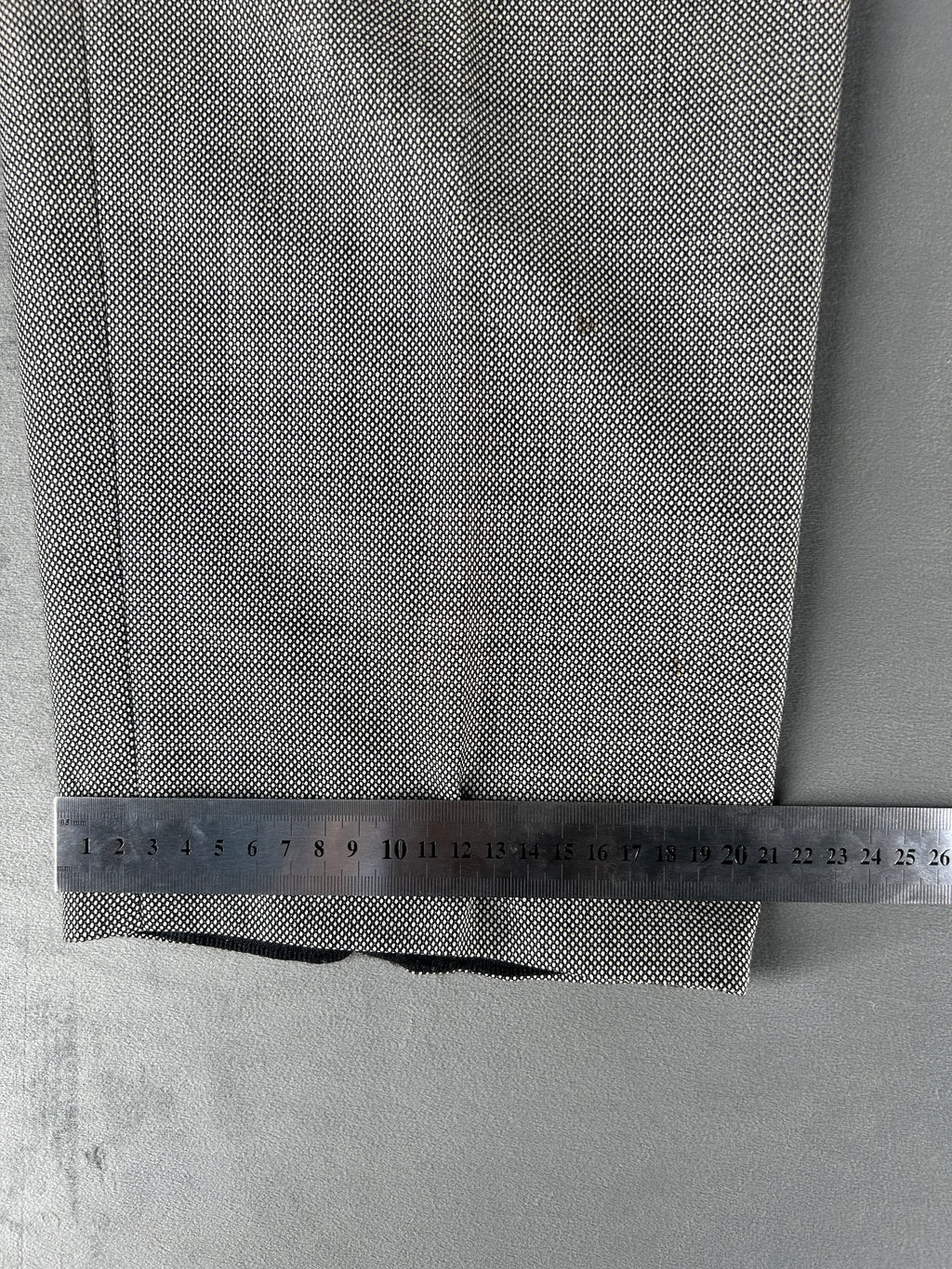 Abito completo Aquascutum grigio in lana – Uomo Taglia L