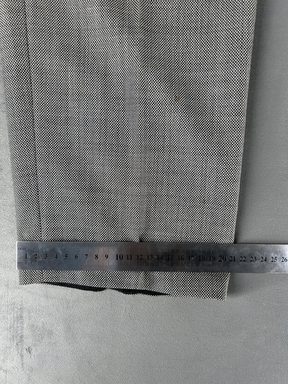 Abito completo Aquascutum grigio in lana – Uomo Taglia L