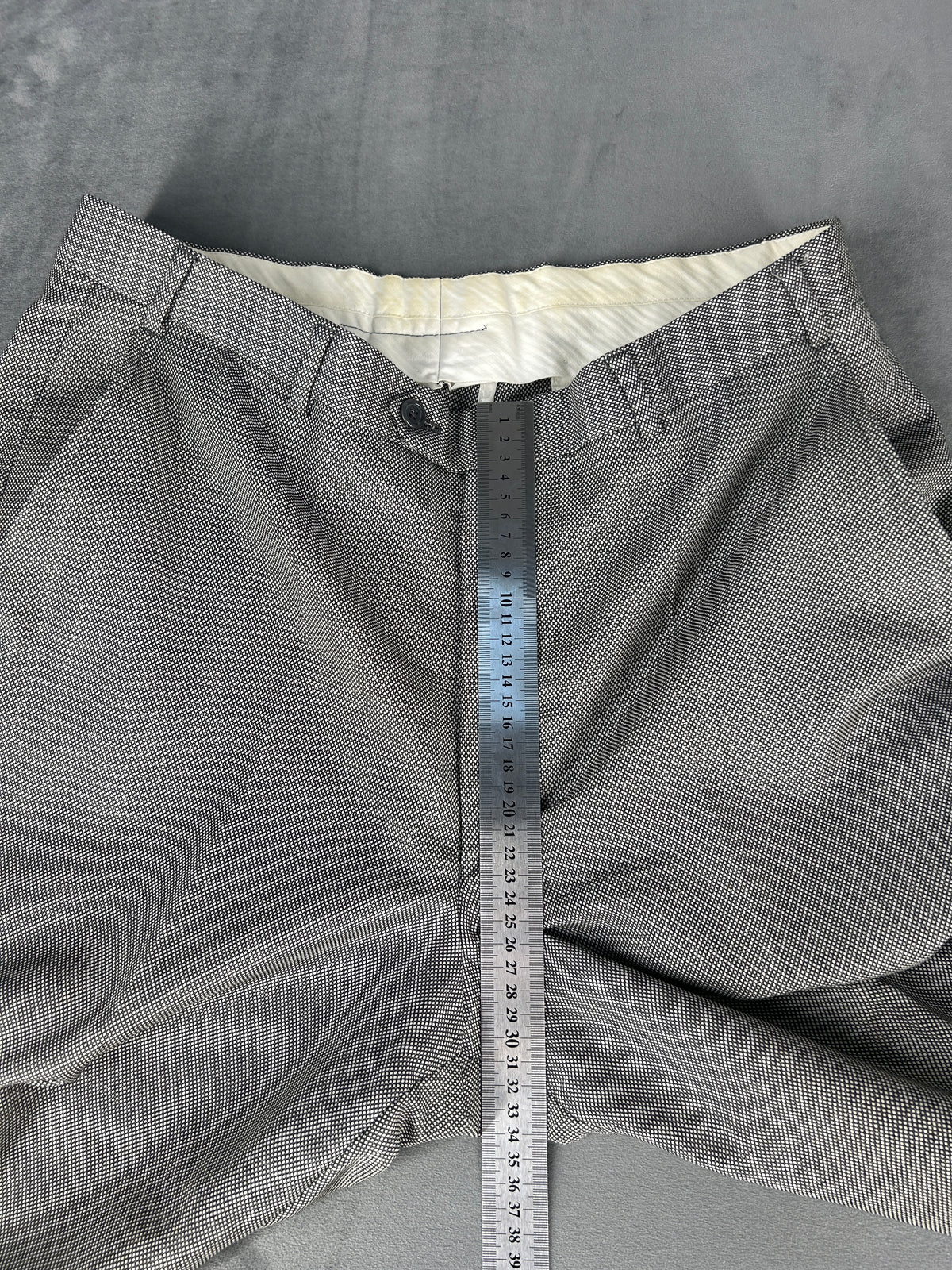 Abito completo Aquascutum grigio in lana – Uomo Taglia L