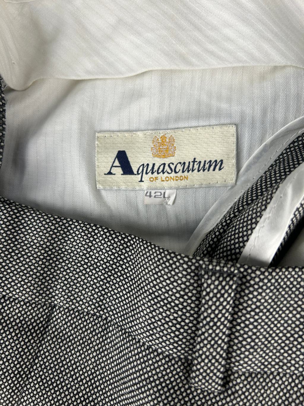 Abito completo Aquascutum grigio in lana – Uomo Taglia L