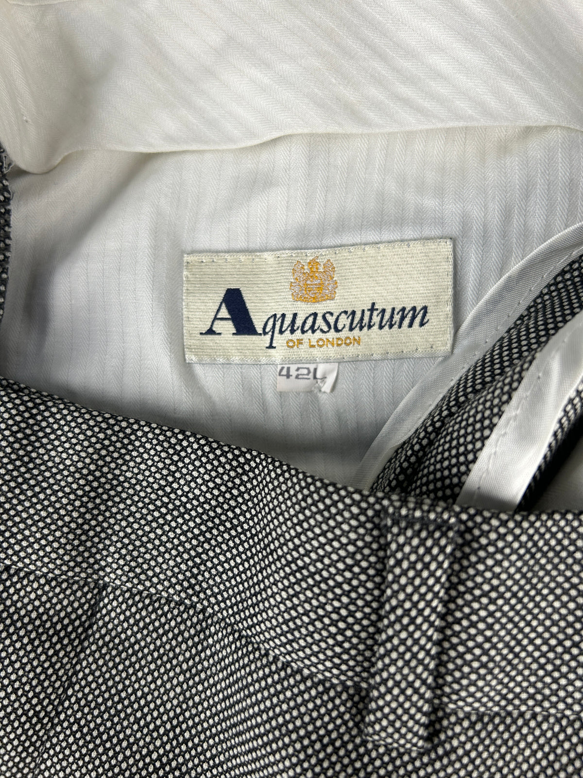 Abito completo Aquascutum grigio in lana – Uomo Taglia L