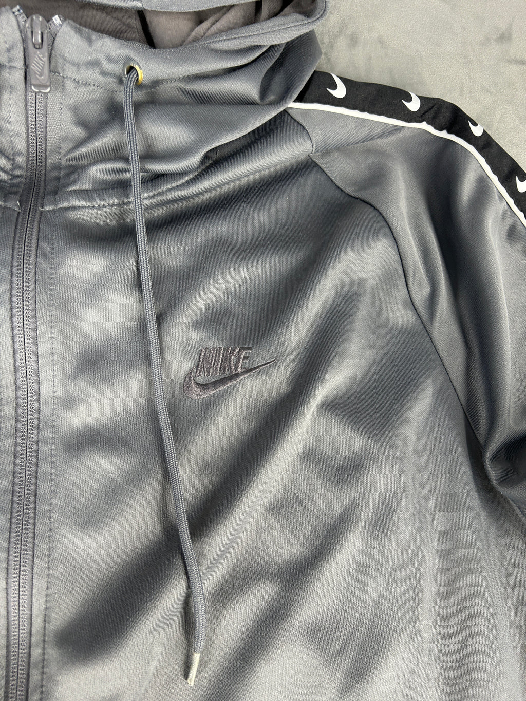 Felpa full-zip Nike grigia con cappuccio – Uomo Taglia L