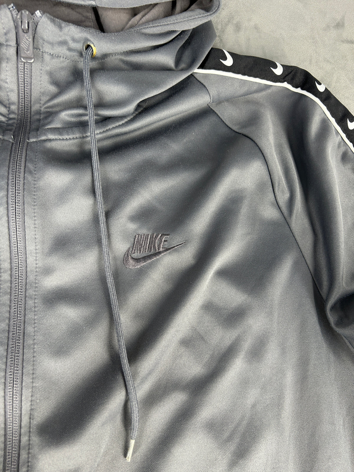 Felpa full-zip Nike grigia con cappuccio – Uomo Taglia L