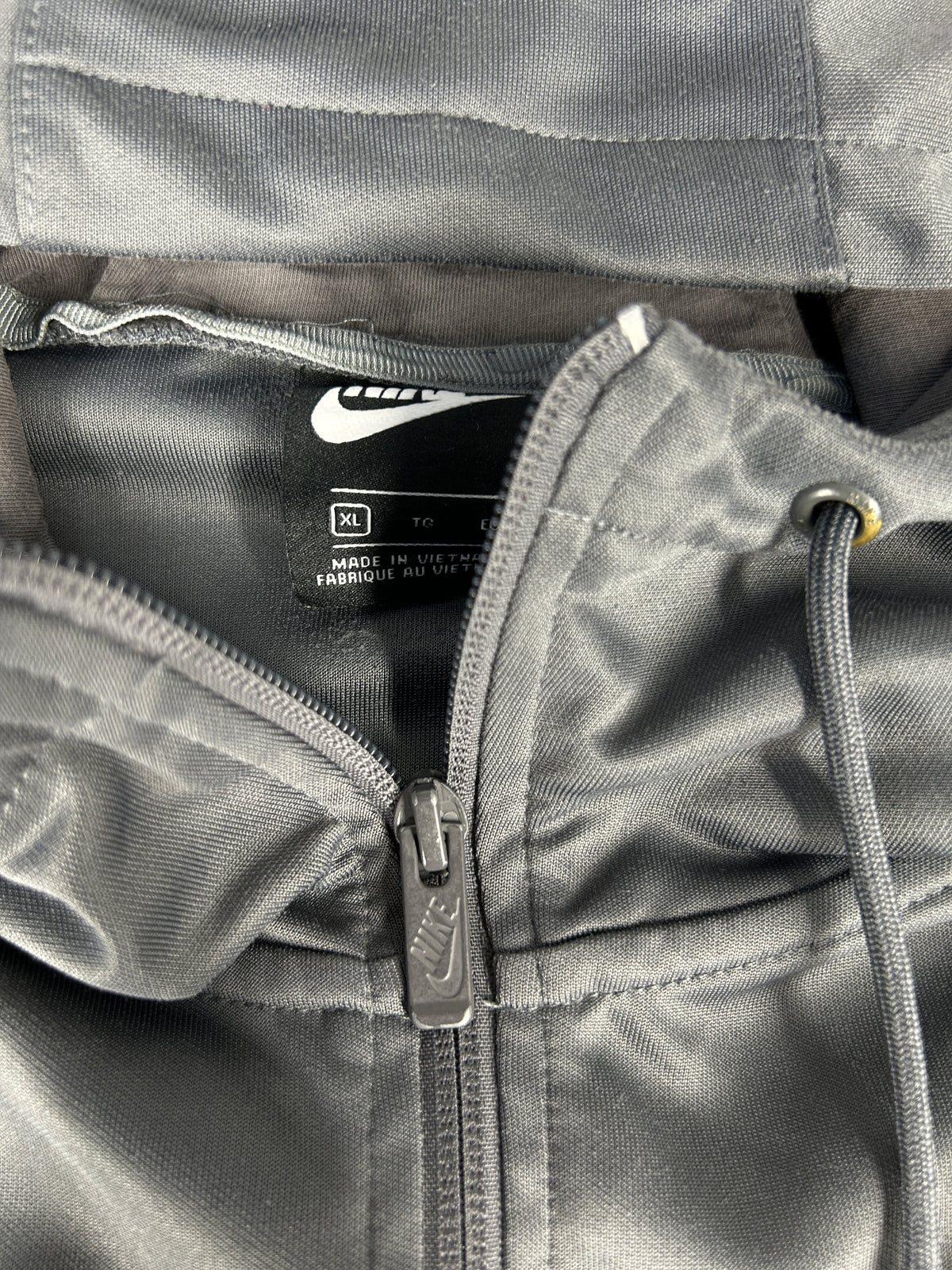 Felpa full-zip Nike grigia con cappuccio – Uomo Taglia L