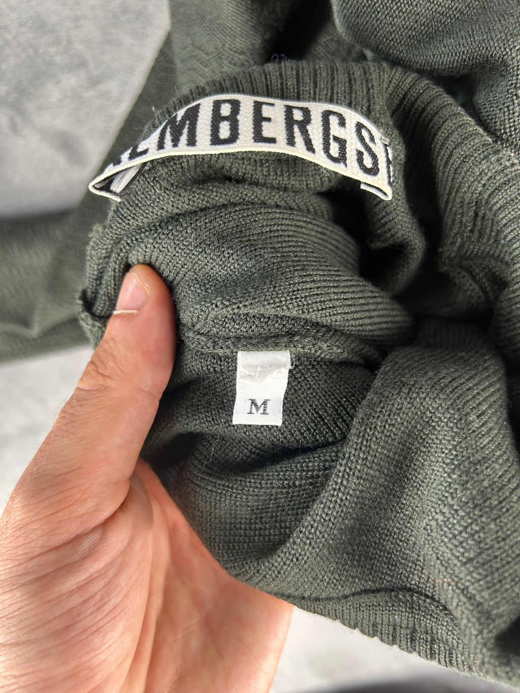 Dolcevita Bikkembergs verde militare in lana con logo – Uomo Taglia M