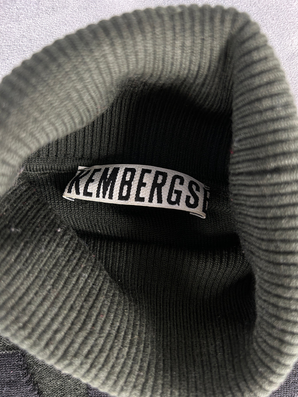 Dolcevita Bikkembergs verde militare in lana con logo – Uomo Taglia M