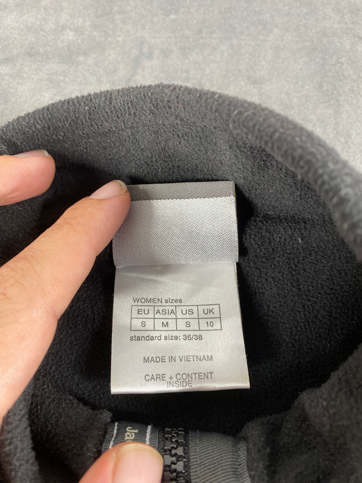 Felpa in pile Jack Wolfskin nera full-zip – Donna Taglia S