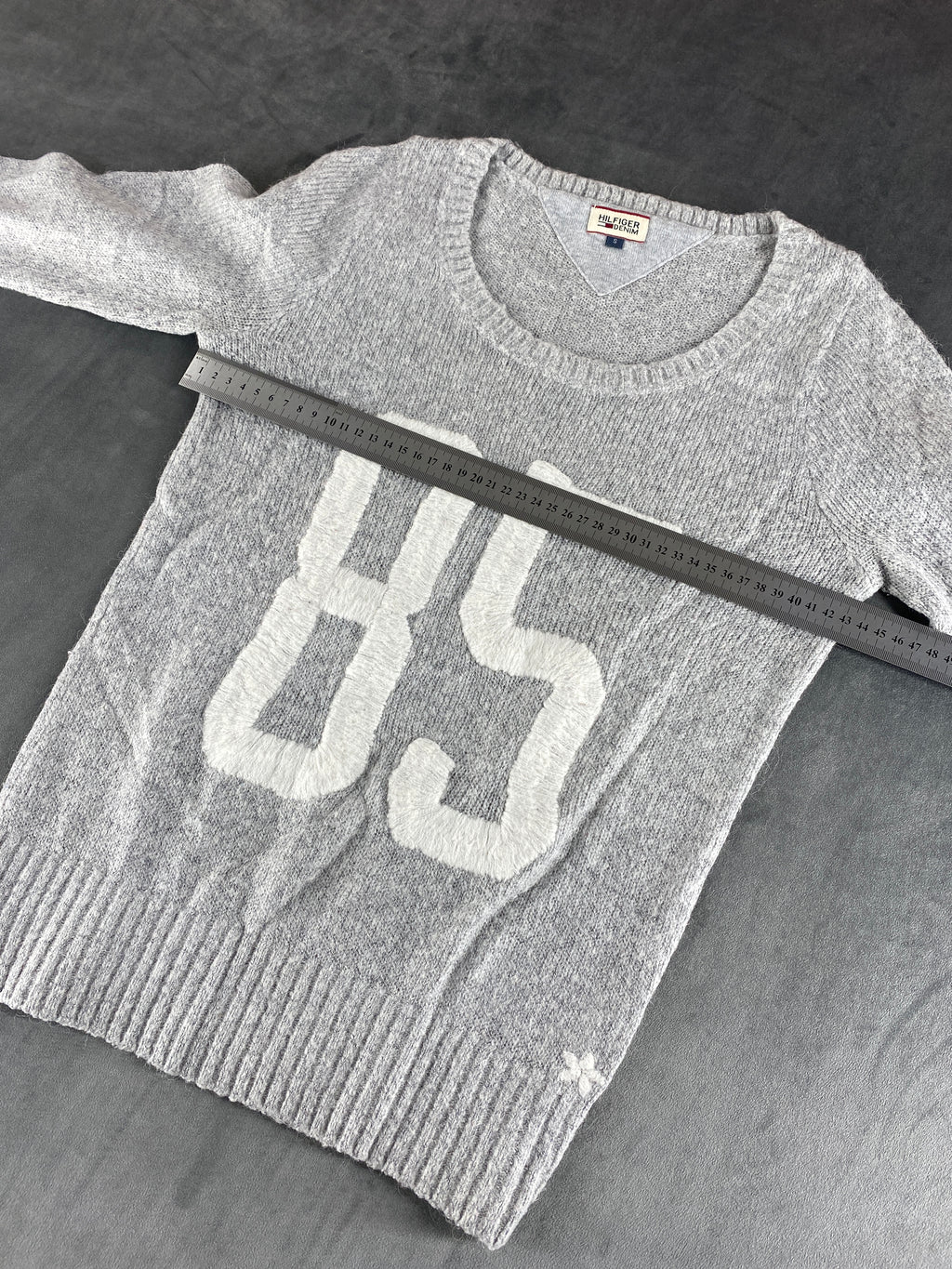 Maglione Tommy Hilfiger Denim grigio 85 scollo a V – Donna Taglia S