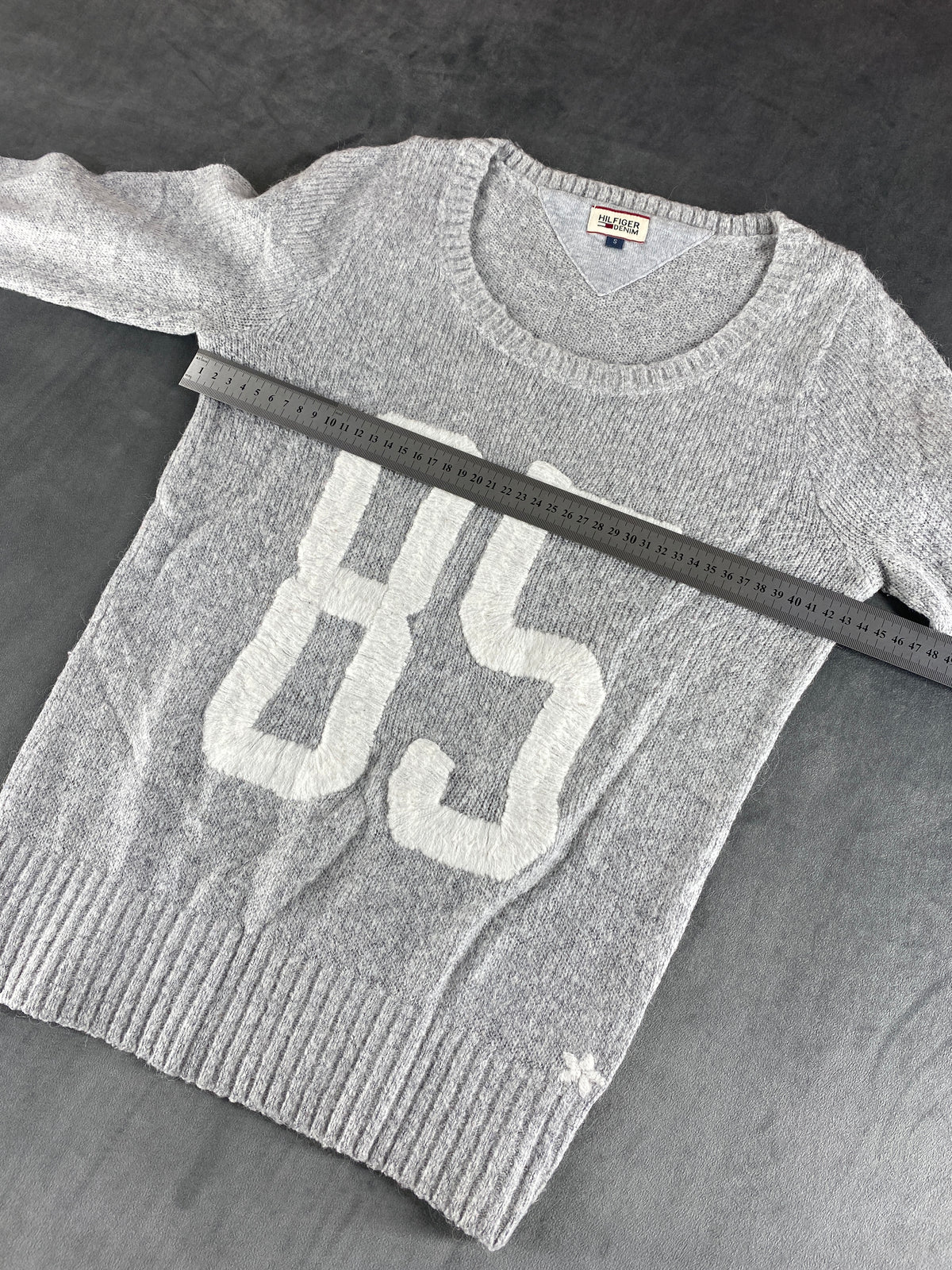 Maglione Tommy Hilfiger Denim grigio 85 scollo a V – Donna Taglia S