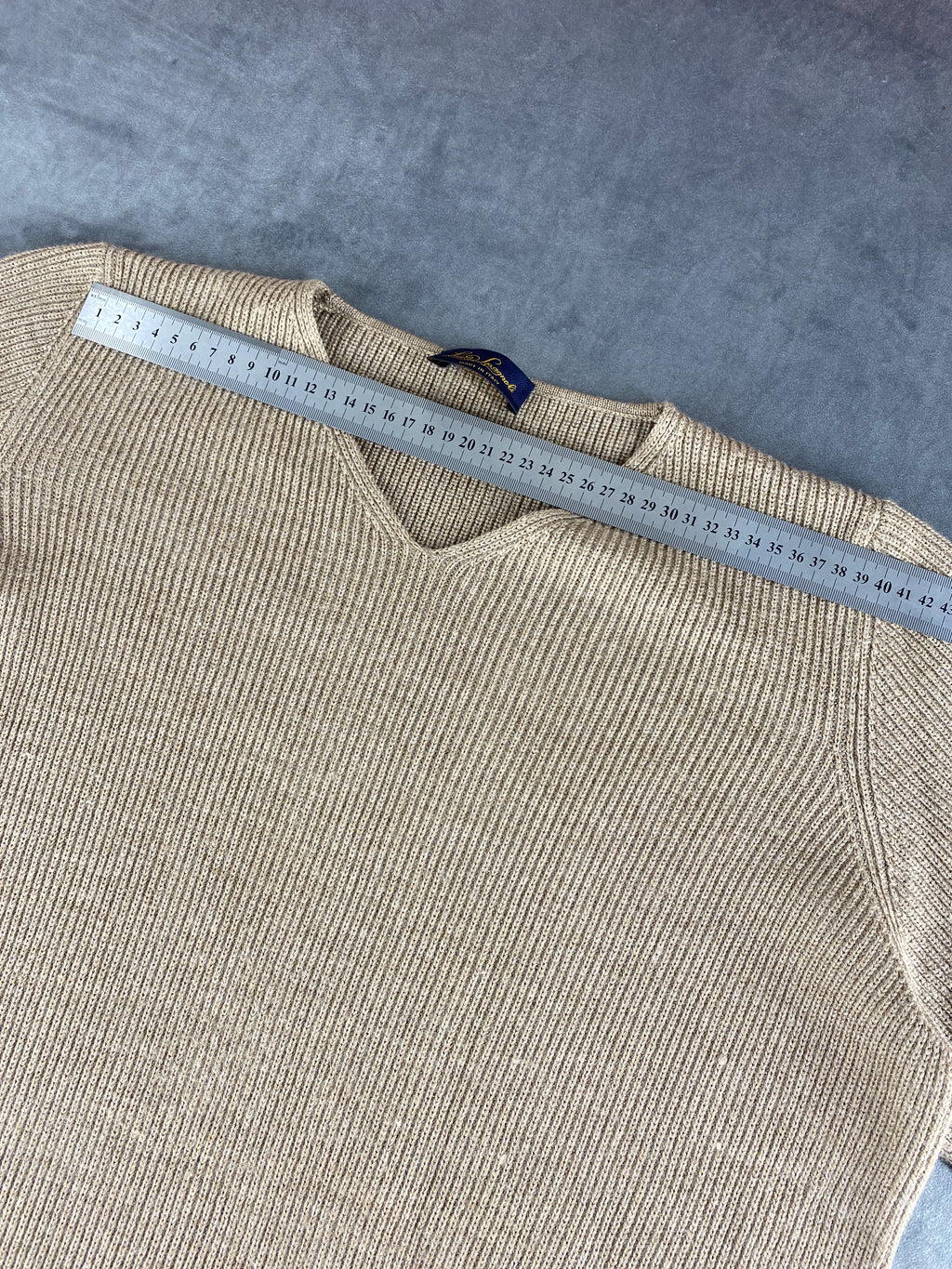 Maglione Luigi Bagnoli beige in lana scollo a V – Donna Taglia M