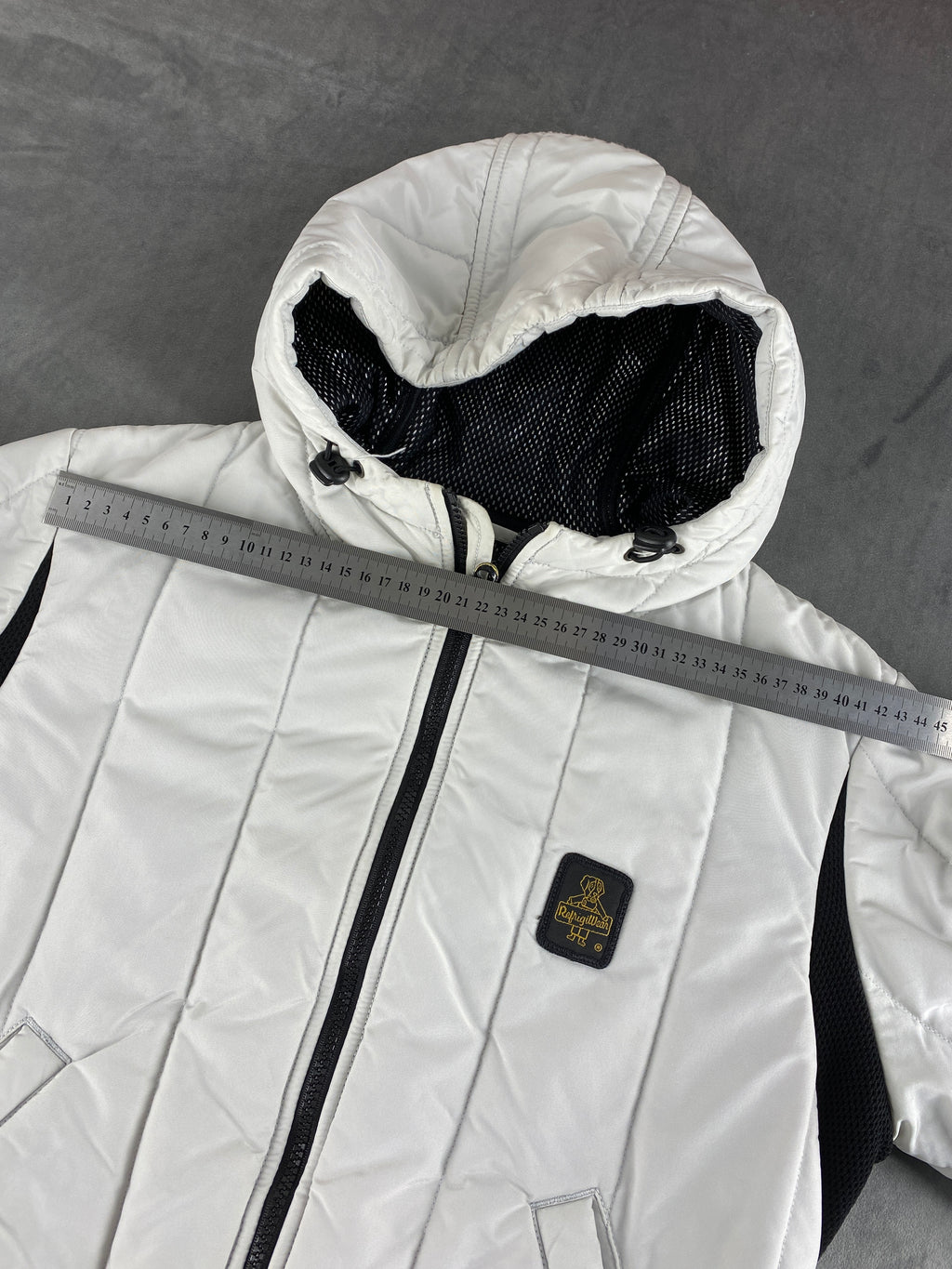 Giubbotto imbottito Refrigiwear bianco con cappuccio – Donna Taglia M