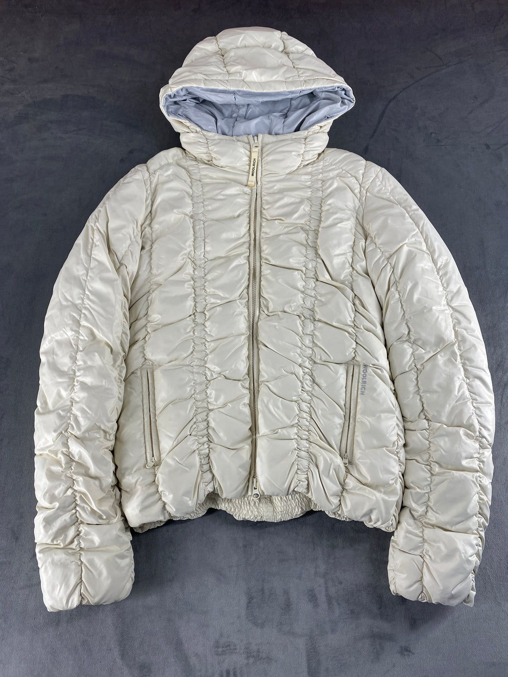 Piumino leggero Woolrich panna con cappuccio – Donna Taglia M