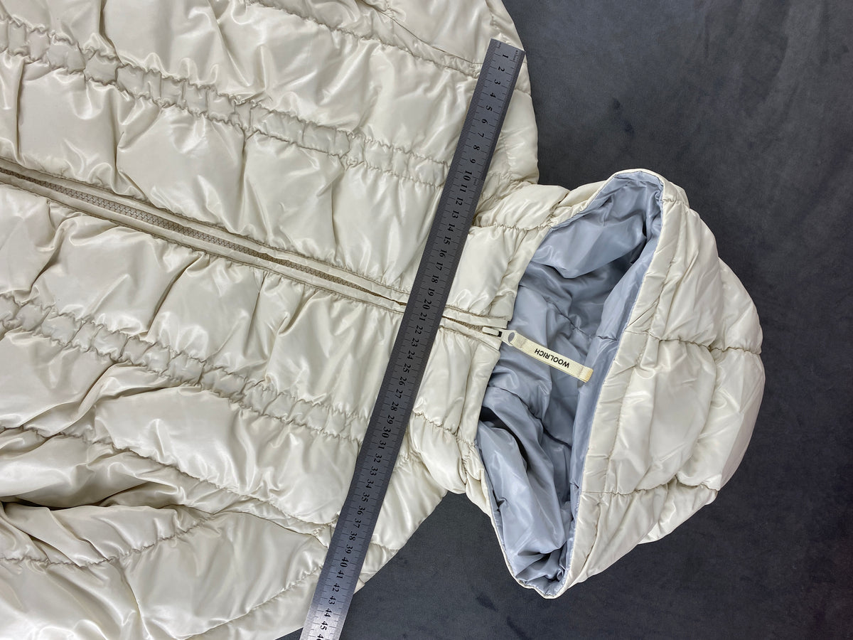 Piumino leggero Woolrich panna con cappuccio – Donna Taglia M