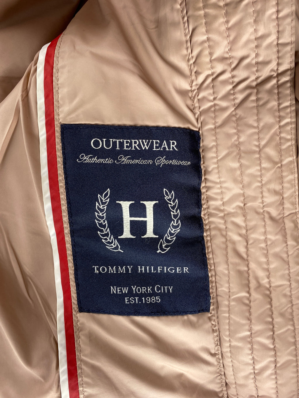 Piumino leggero Tommy Hilfiger beige – Donna Taglia M