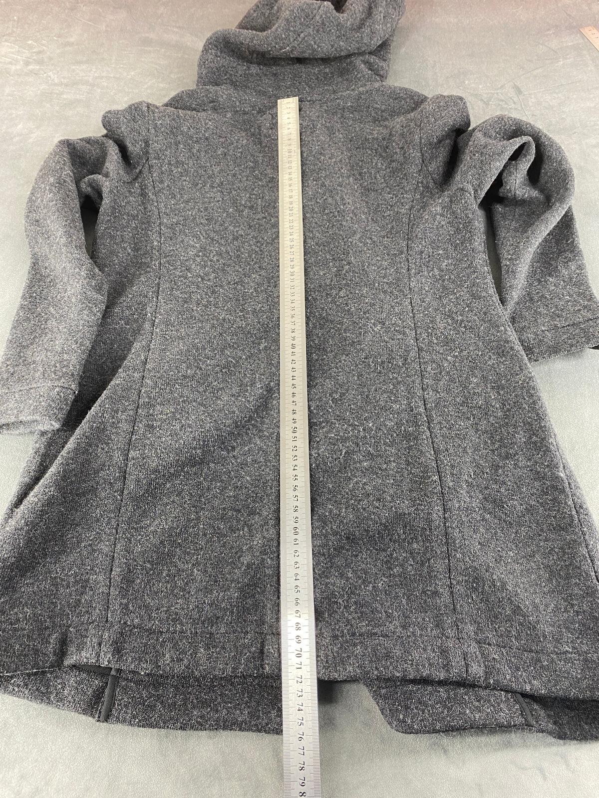 Cappotto in lana Woolrich grigio con cappuccio – Donna Taglia S