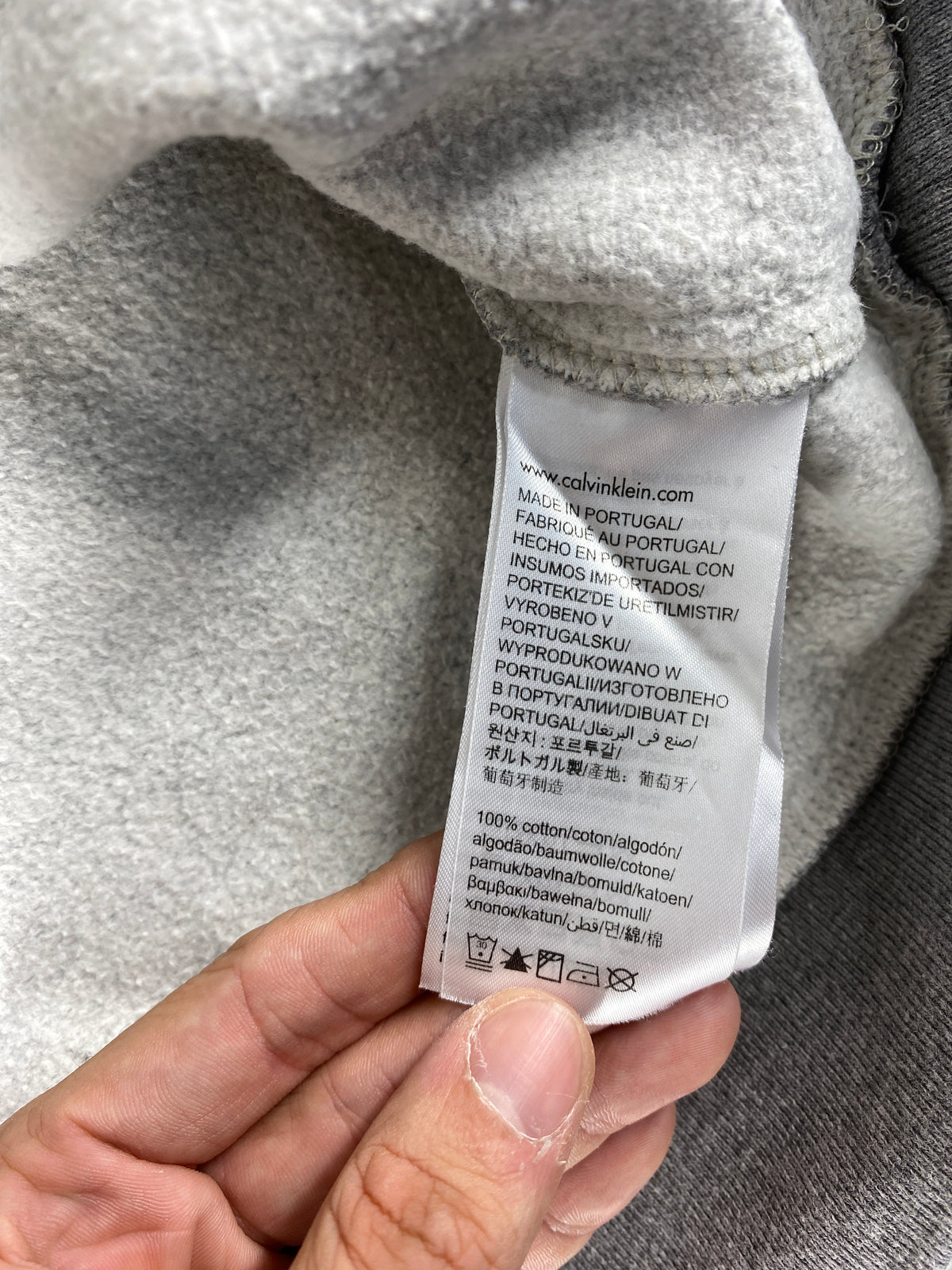 Felpa Calvin Klein Jeans grigia con logo – Donna Taglia S