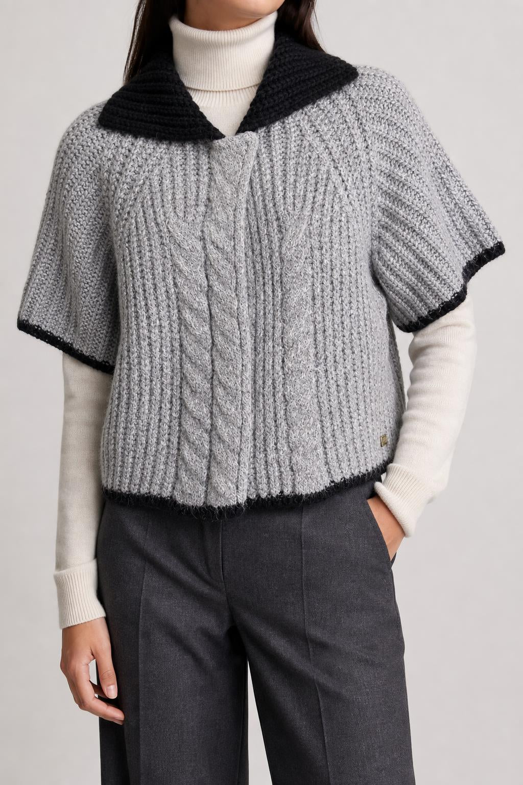 Mantellina in maglia Trussardi Jeans grigia collo scialle – Donna Taglia S