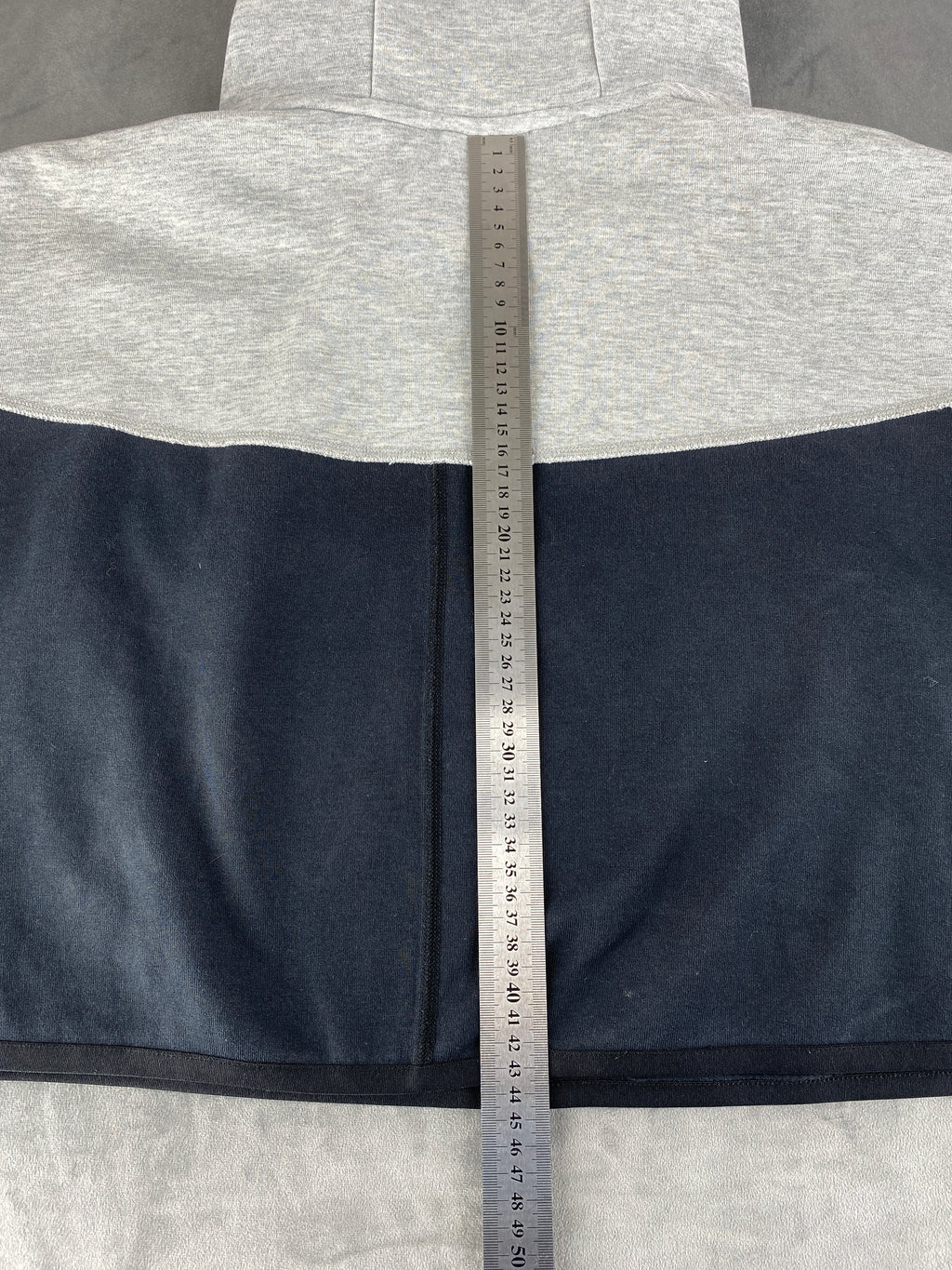 Felpa con cappuccio Nike Tech grigia e blu – Donna Taglia M