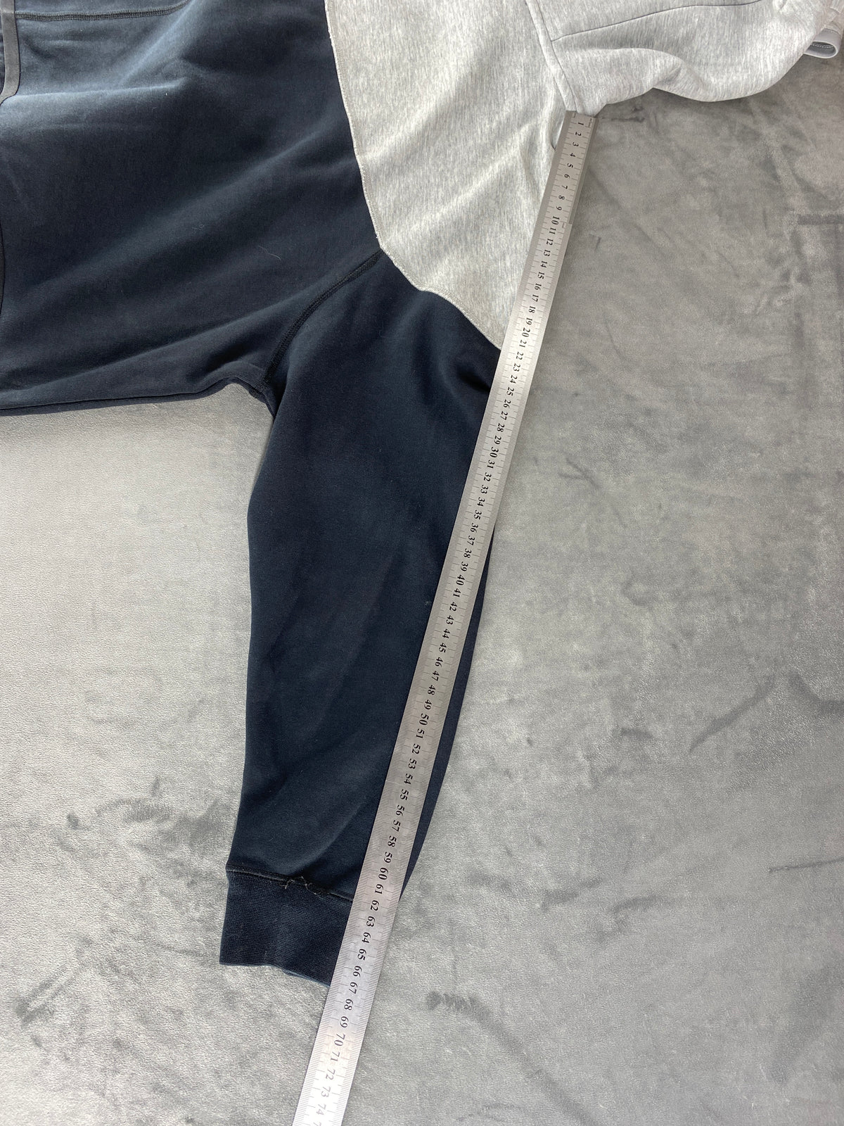 Felpa con cappuccio Nike Tech grigia e blu – Donna Taglia M