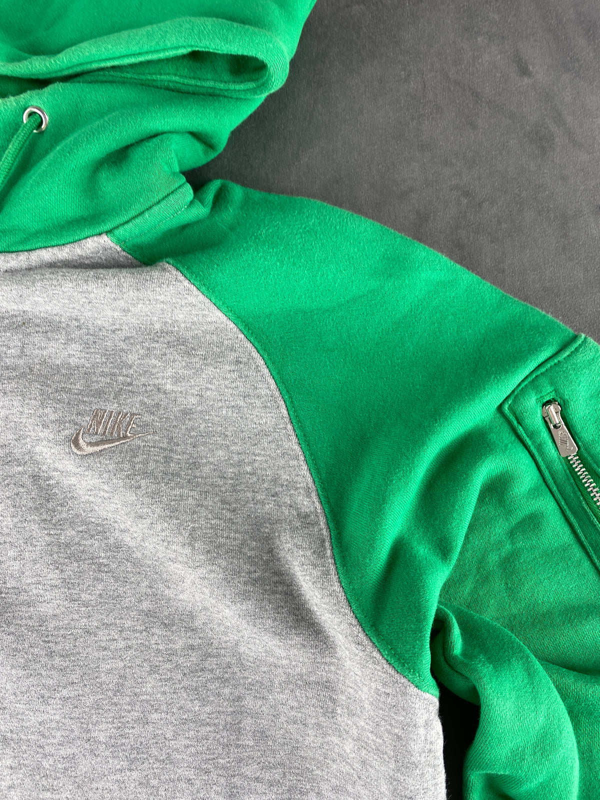 Felpa full-zip Nike Tech grigia e verde – Donna Taglia M