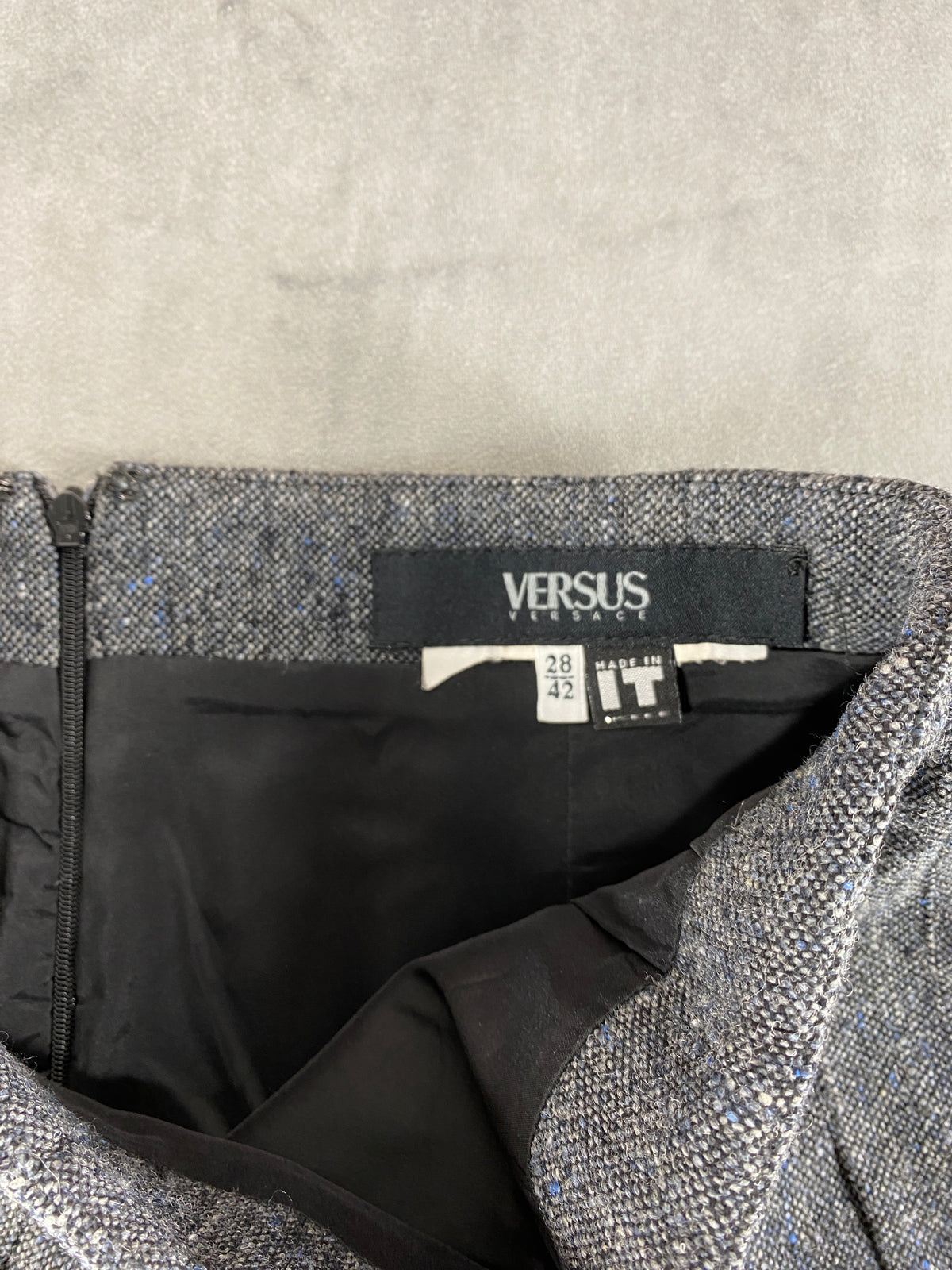 Gonna Versus grigia in lana – Donna Taglia M (IT 42)