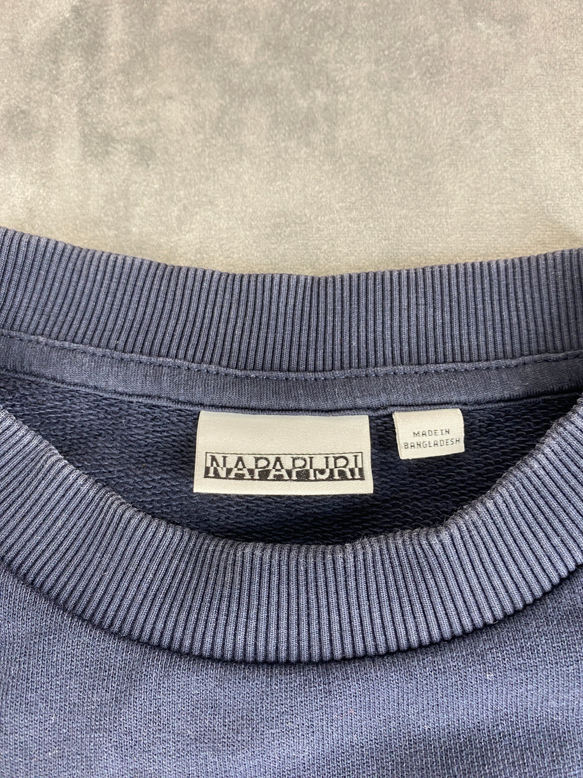 Felpa girocollo Napapijri blu navy con bandiera vintage – Uomo Taglia XL