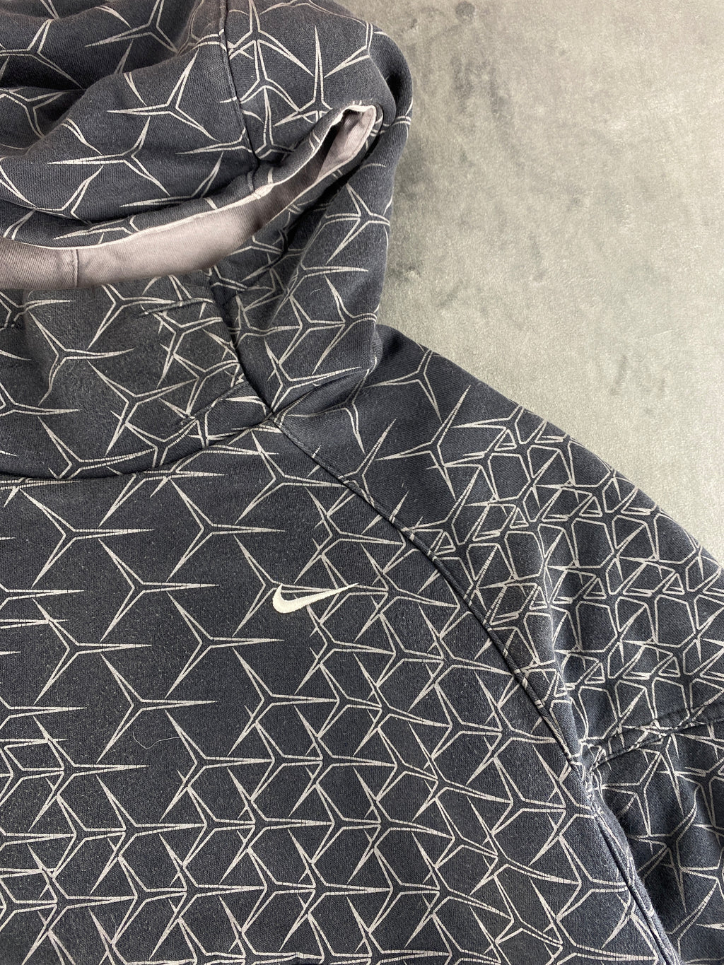 Felpa con cappuccio Nike grigia stampa geometrica vintage – Uomo Taglia XL
