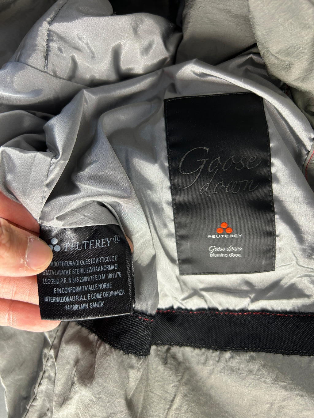 Giacca imbottita Peuterey con cappuccio grigia vintage – Donna Taglia M