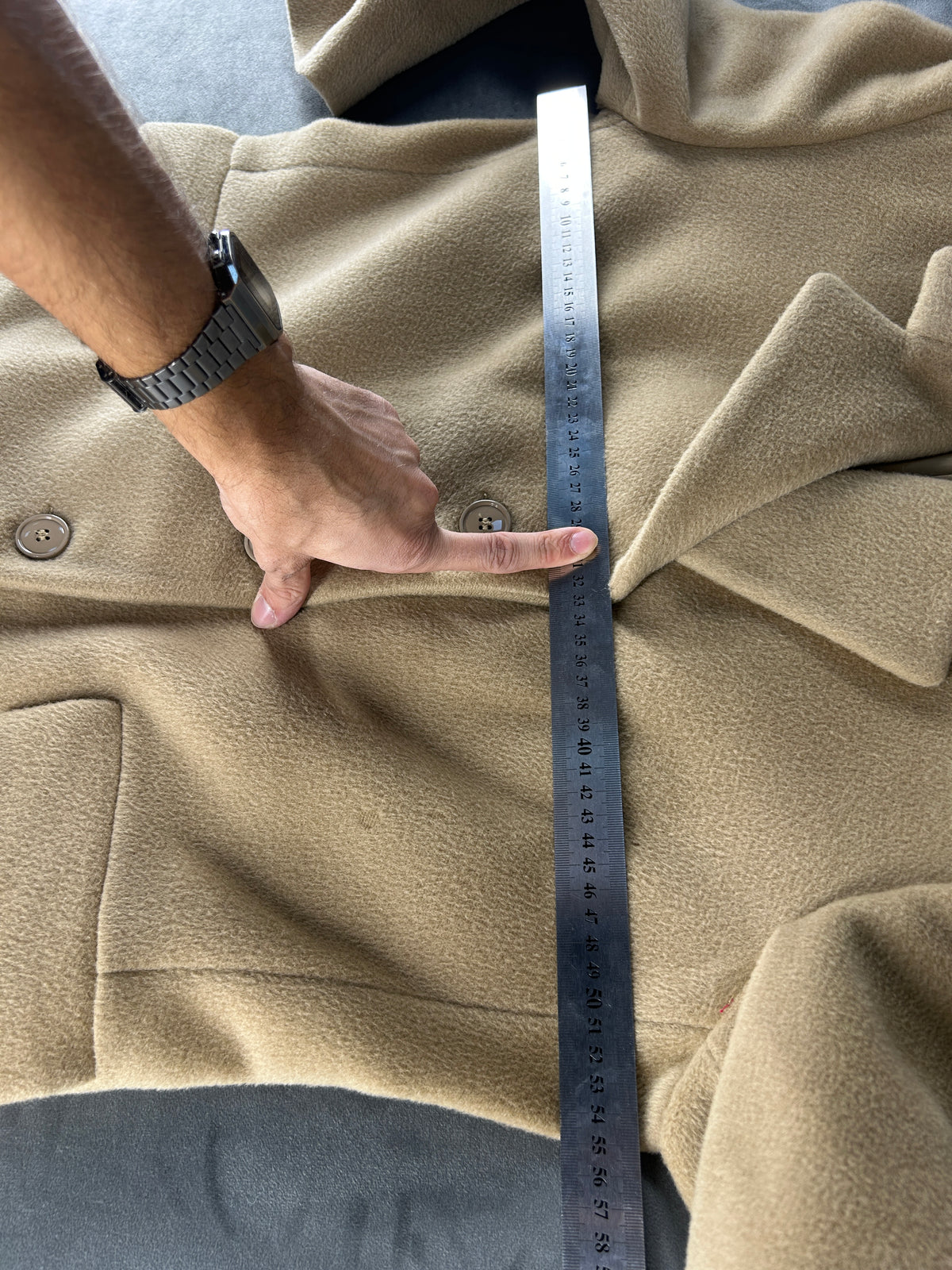 Cappotto in lana beige sagomato vintage – Donna Taglia M