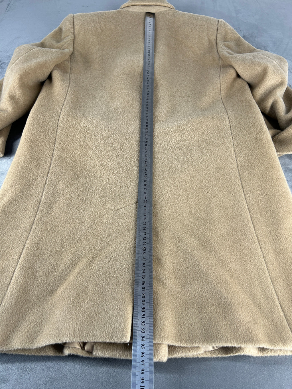 Cappotto in lana beige sagomato vintage – Donna Taglia M