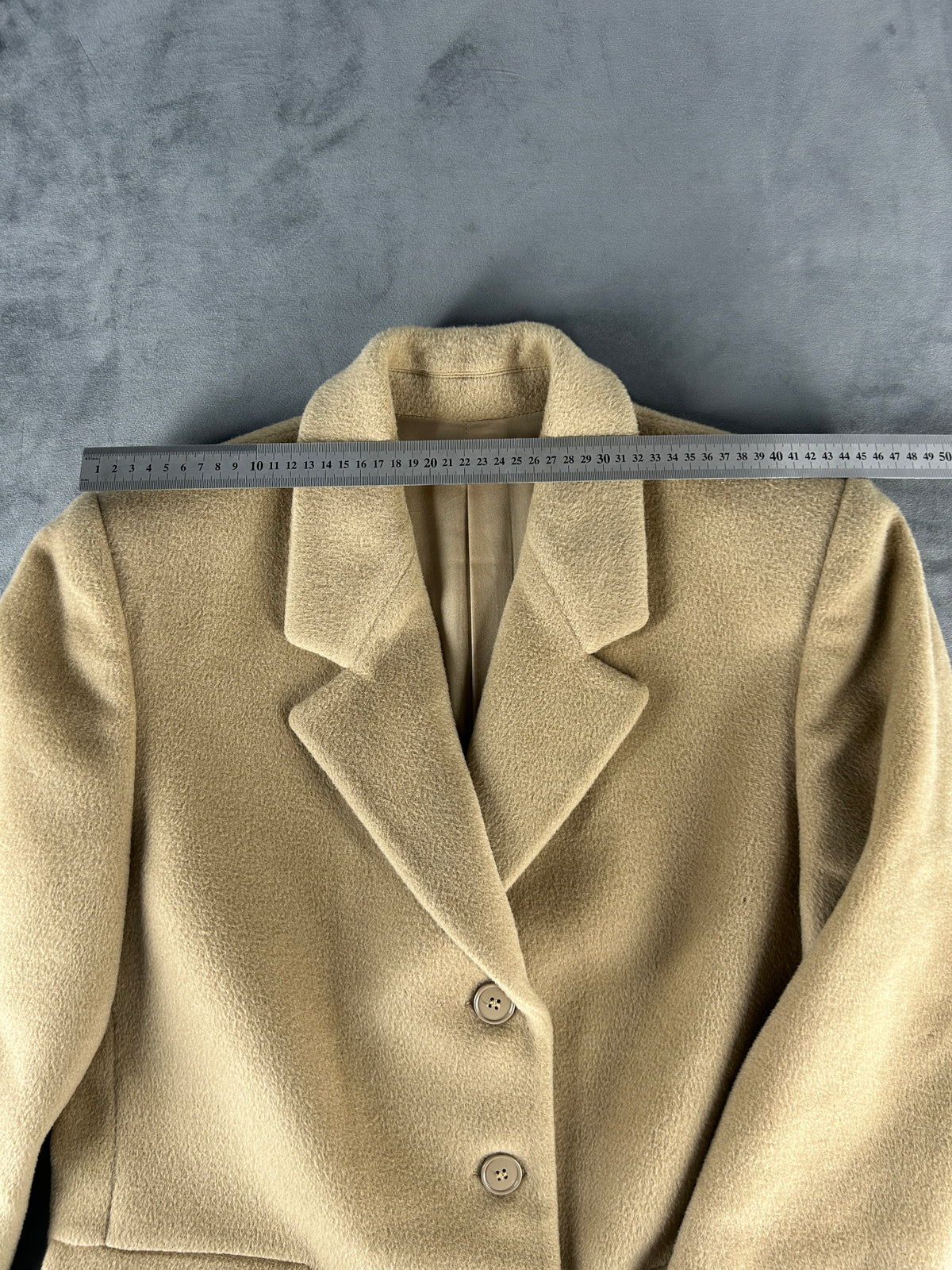 Cappotto in lana beige sagomato vintage – Donna Taglia M
