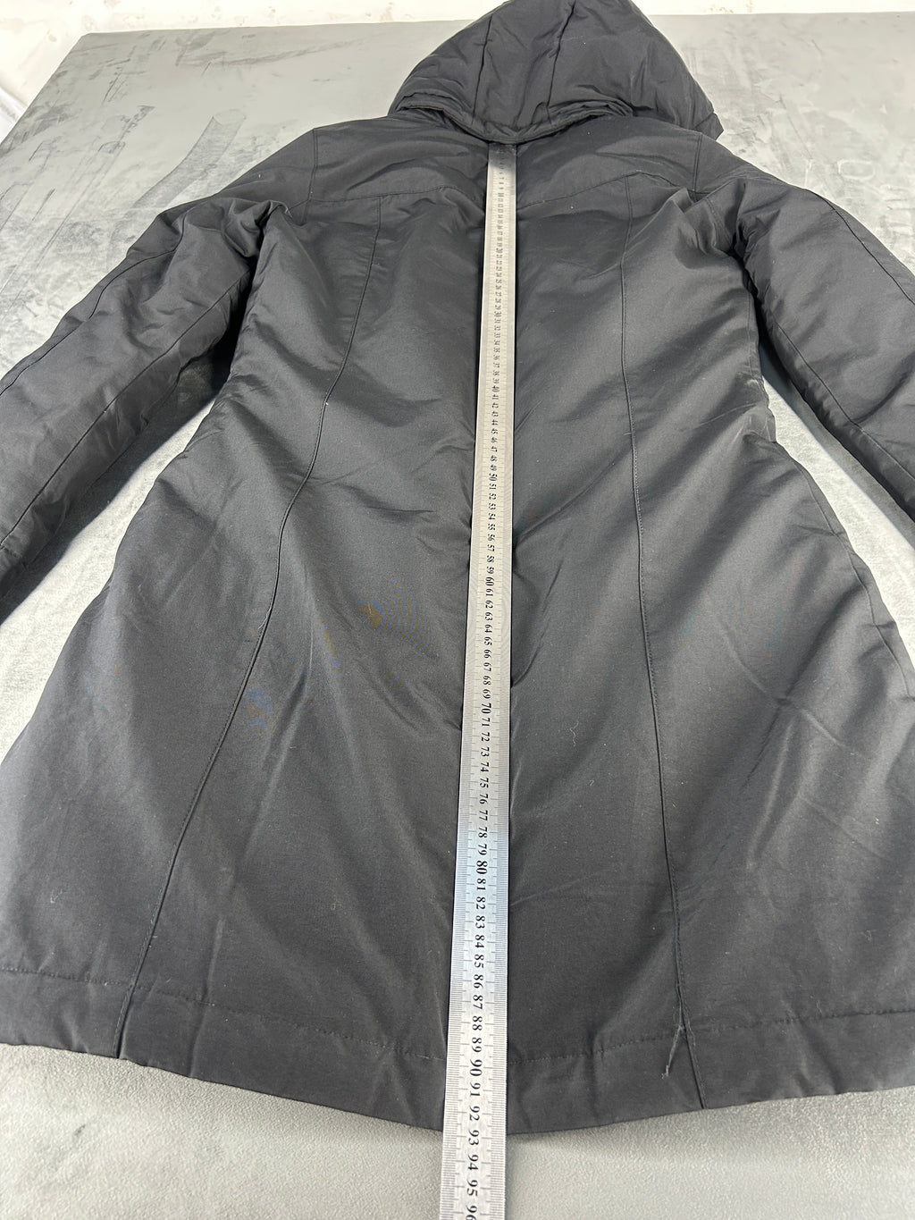 Parka con cappuccio e pelliccia nero vintage – Uomo Taglia L