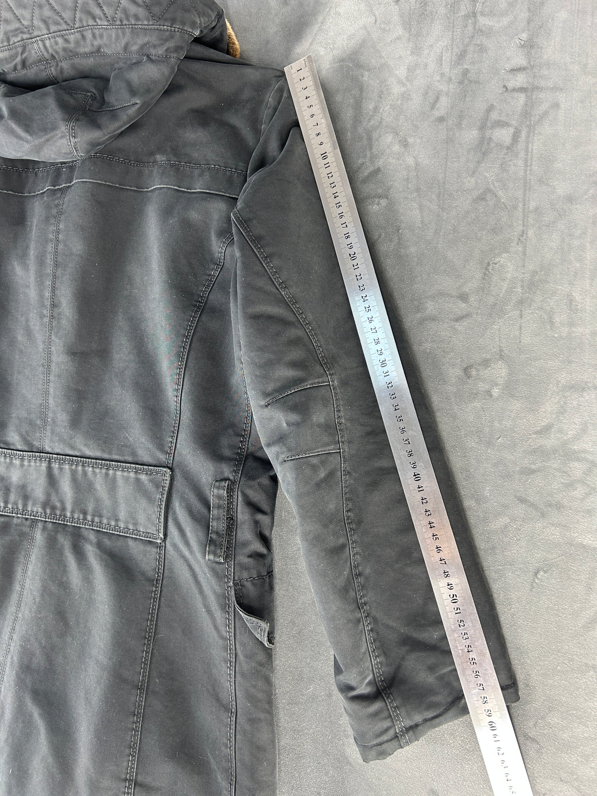 Parka Peuterey con cappuccio e pelliccia antracite vintage – Uomo Taglia L